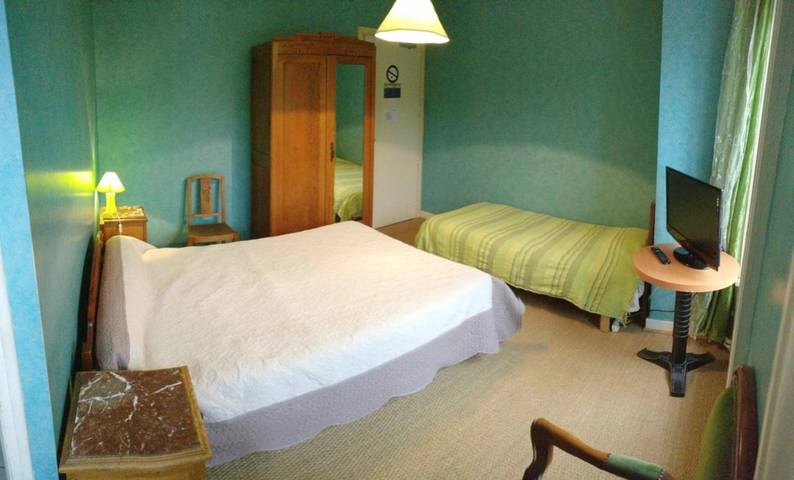 Hôtel pour 2 personnes, animaux acceptés à Tence - 2