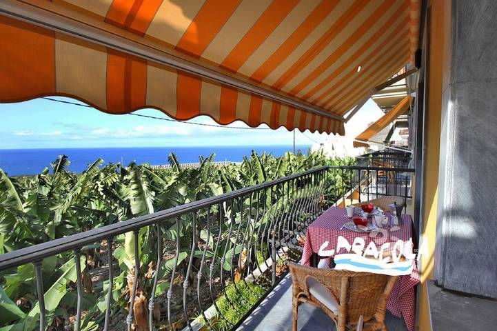 Ferienwohnung für 5 Personen, mit Meerblick und Balkon/Terrasse sowie Ausblick auf La Palma