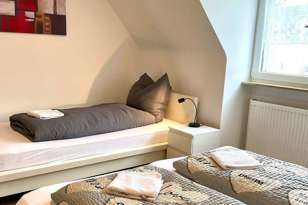 Entire apartment, Cozy 3-room vacation apartment in Koblenz-Metternich in Metternich, Koblenz