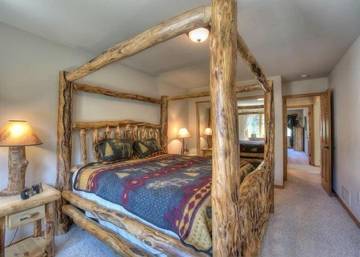 Vacation Apartment for 8 Guests in Estes Park, Larimer County, Picture 2