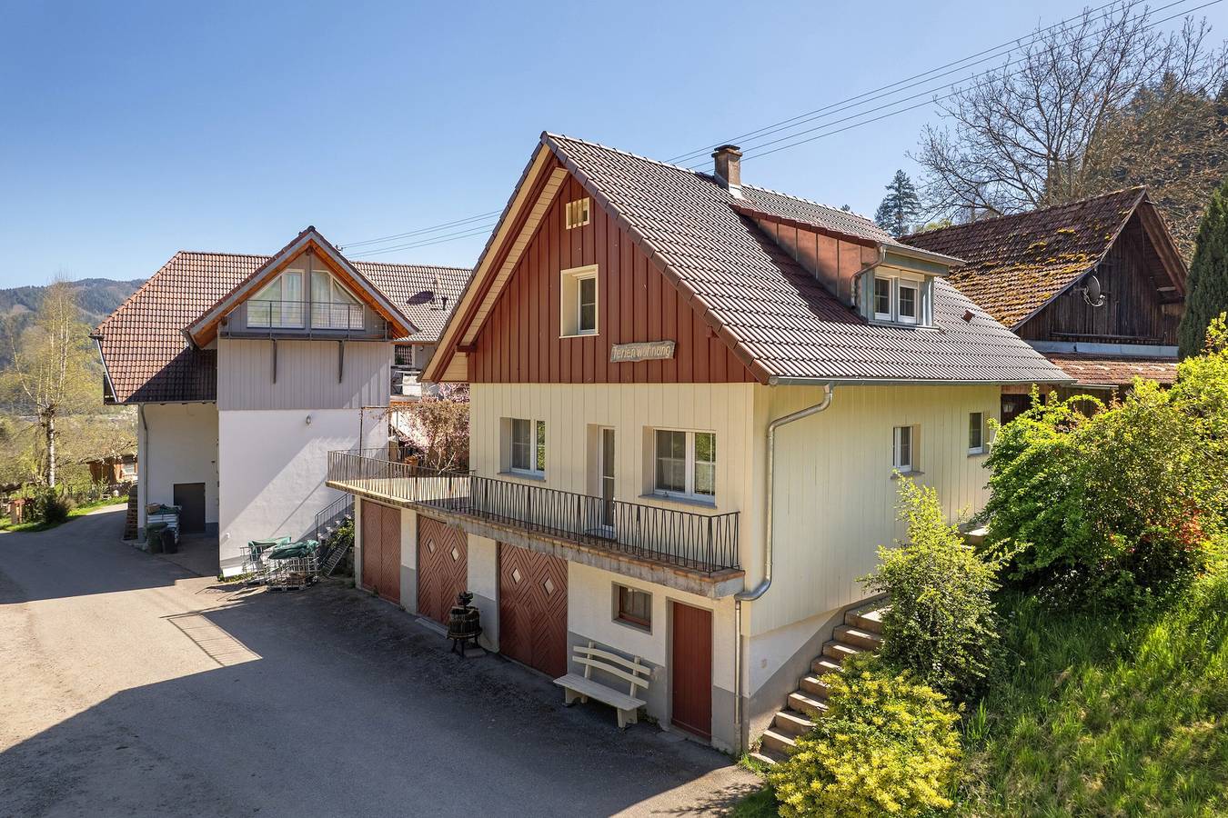 Ganze Wohnung, Ferienwohnung 2" mit Bergblick, gemeinsamer Terrasse und Wlan in Haslach im Kinzigtal, Kinzigtal