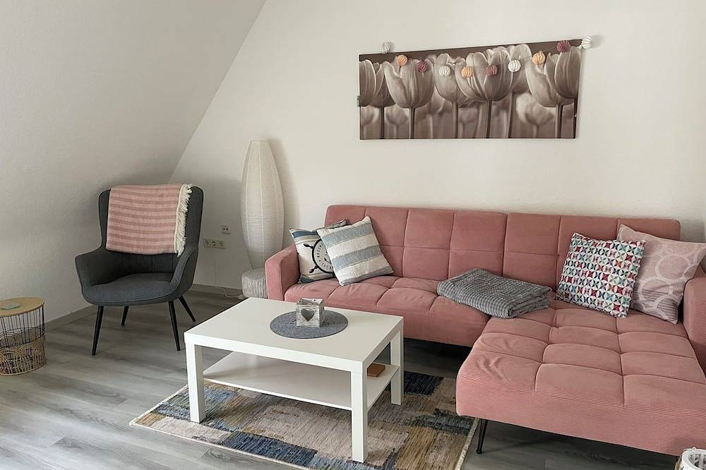 Ganze Wohnung, Wohnung in ruhigem Zweifamilienhaus am Stadtrand in Recklinghausen, Kreis Recklinghausen