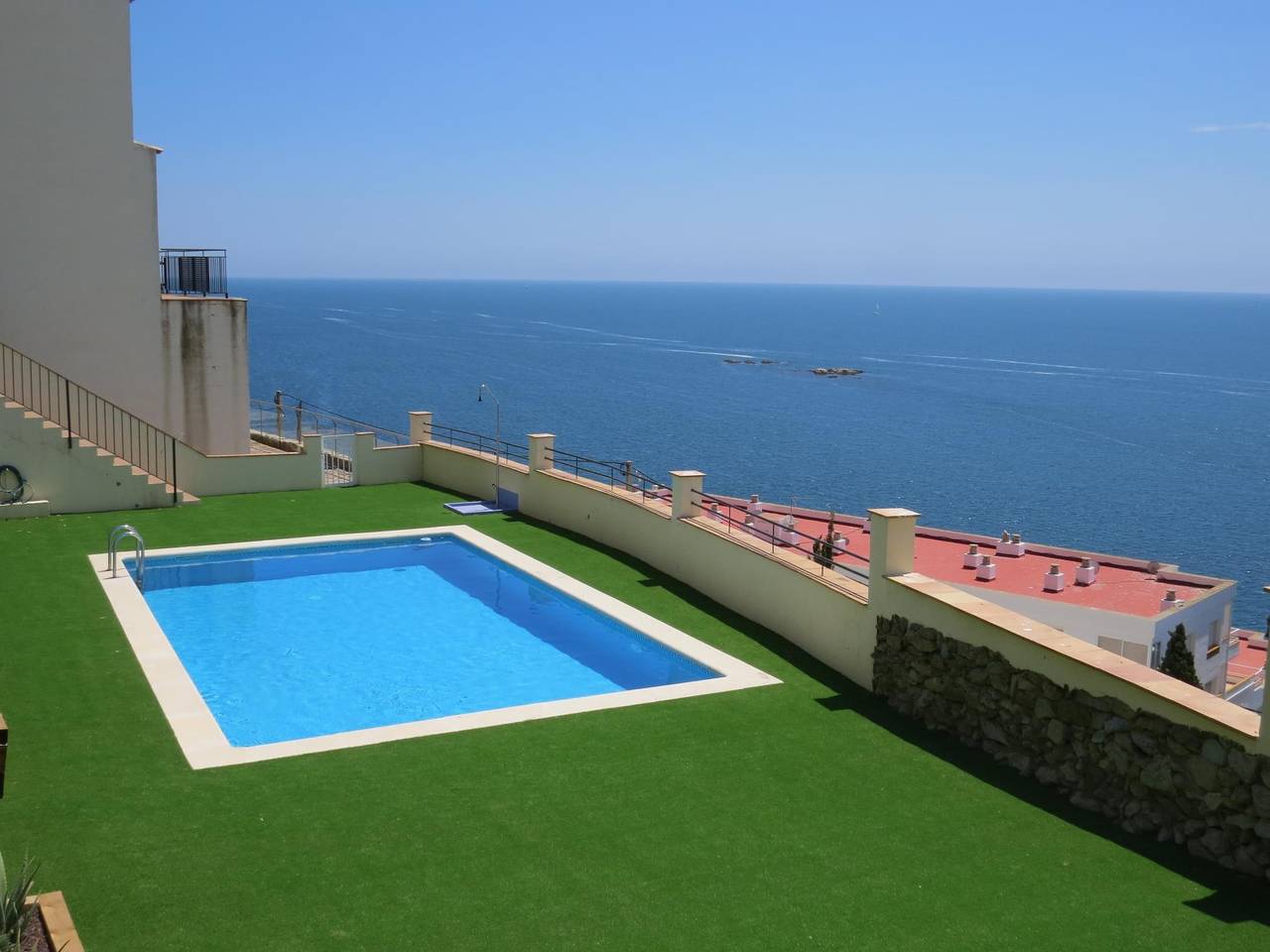 Apartamento vacacional entero, 3. Increíbles vistas al mar y piscina comunitaria in Roses, Alt Empordà