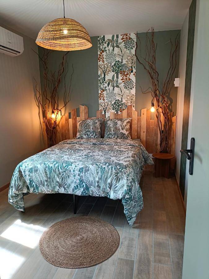 Location de vacances pour 4 personnes, avec Terrasse et Jardin à Creys-Mépieu