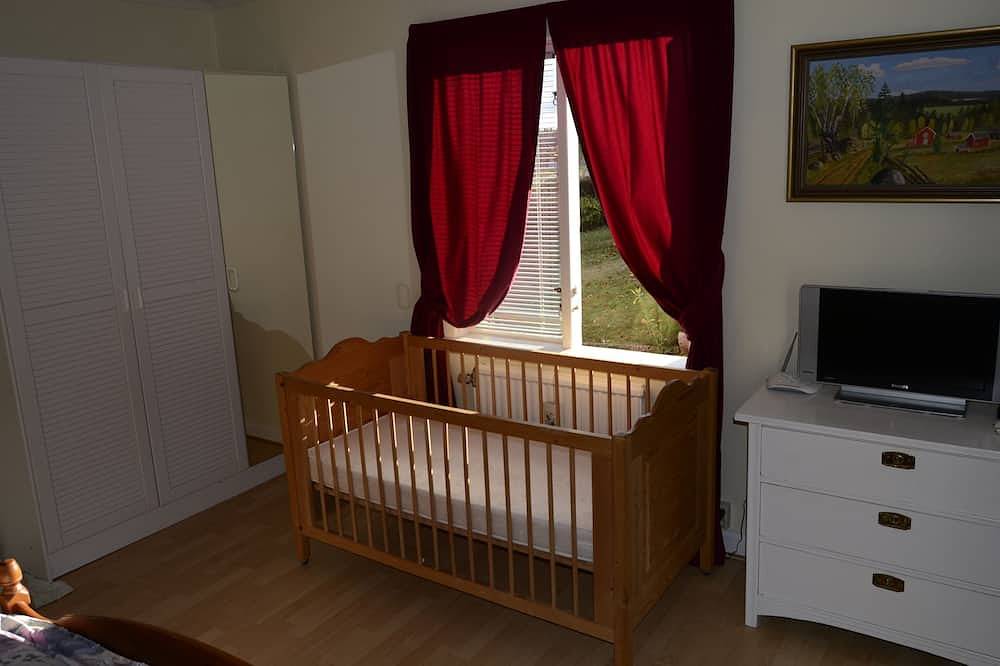 Gemütliche Villa mit Garten: kinderfreundlich, kostenloses W-Lan, Angeln, Boot in Totebo, Västervik und Umgebung