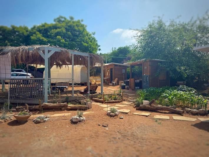 Camping für 12 Personen, mit Terrasse und Garten sowie Ausblick in Israel