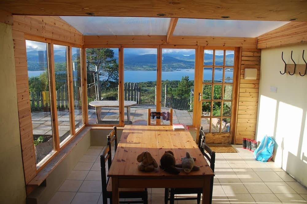 Juwel von Beara, Einfaches, aber komplettes Anwesen im Apartmentstil mit atemberaubender Aussicht. in County Kerry