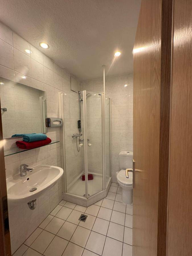 Hôtel pour 2 personnes, avec jardin, animaux acceptés à Oberursel - 4