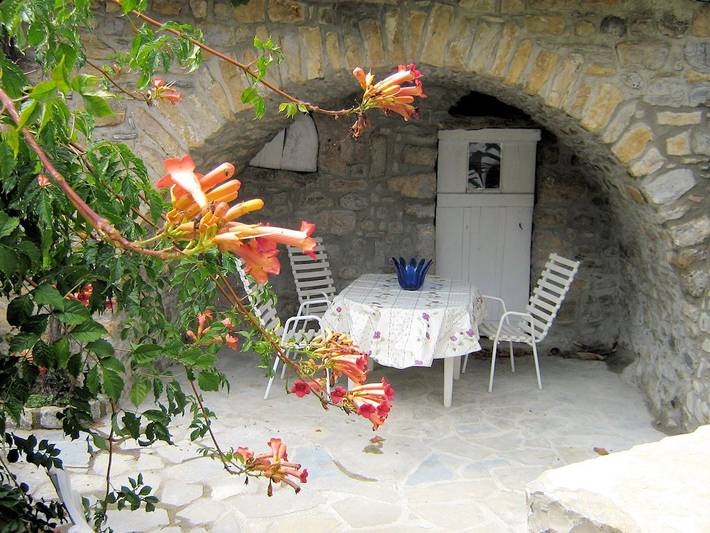 Gîte pour 5 personnes, avec terrasse à Peyreleau - 4