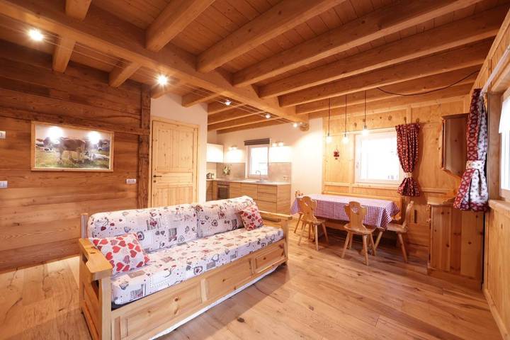 Gîte pour 6 personnes, avec Balcon ainsi que Terrasse et Vue dans Alpe Devero