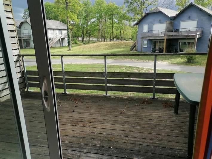 Gîte pour 6 personnes, avec Terrasse et Piscine à Chaveignes - 4
