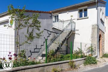 Gîte pour 4 personnes, avec jardin, animaux acceptés à Orbeil (Puy-de-Dôme)
