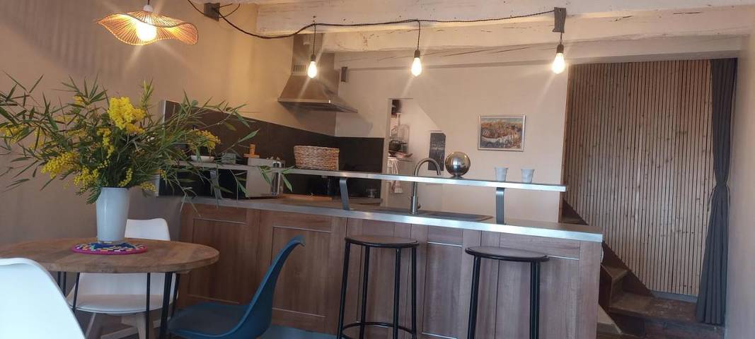 Gîte pour 3 personnes, avec vue à Saint-Jurs - 2