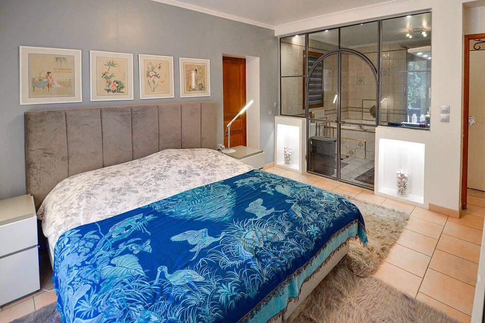 Increíble casa en Cabriès con piscina privada, puede ser interior o exterior. in Cabriès, Region de Aix-en-Provence