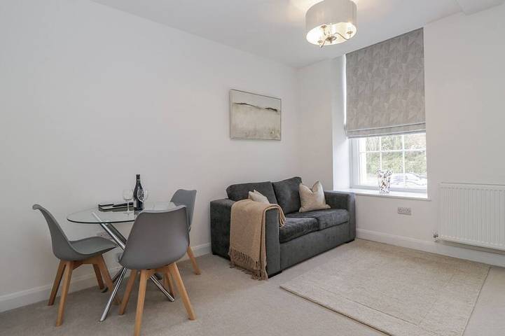 Log cabin for 2 people, with garden, with pets in Ulverston