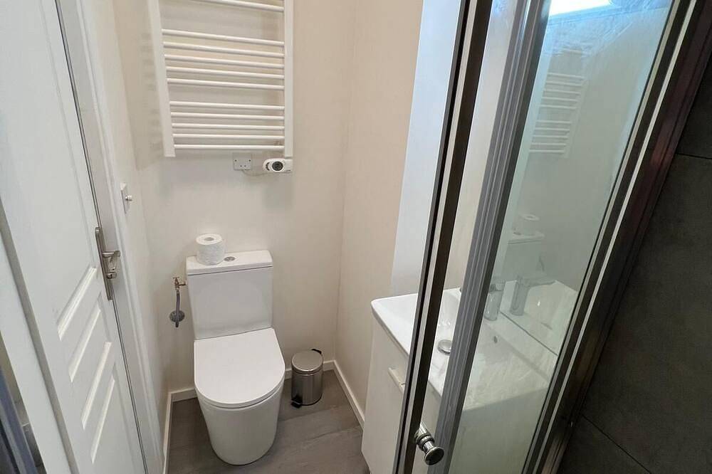 Entire apartment, T2 cozy - air conditioning, private parking - Abbaye aux Dames in Saintes, Saintes region