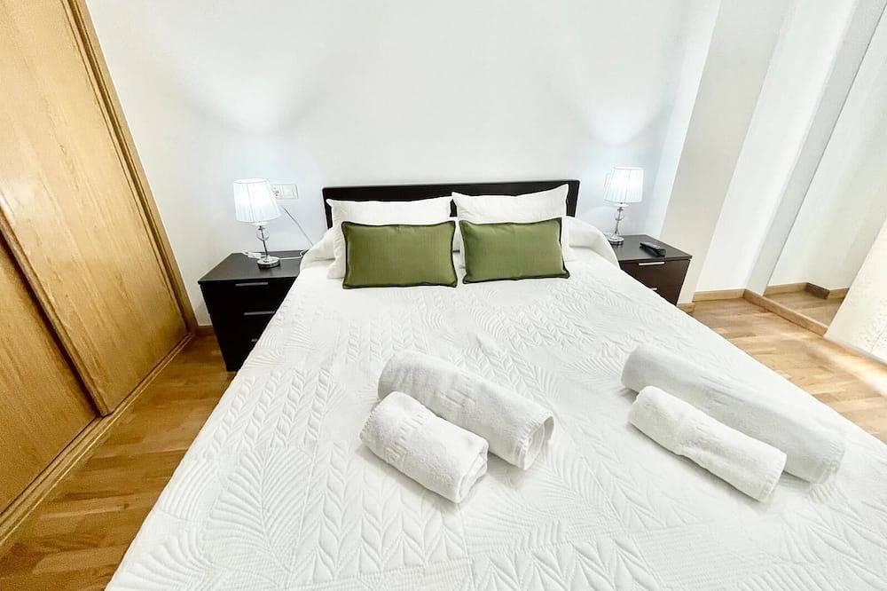 Entire apartment, Apartment for 6 people near the beach in Viveiro, Galician Coast