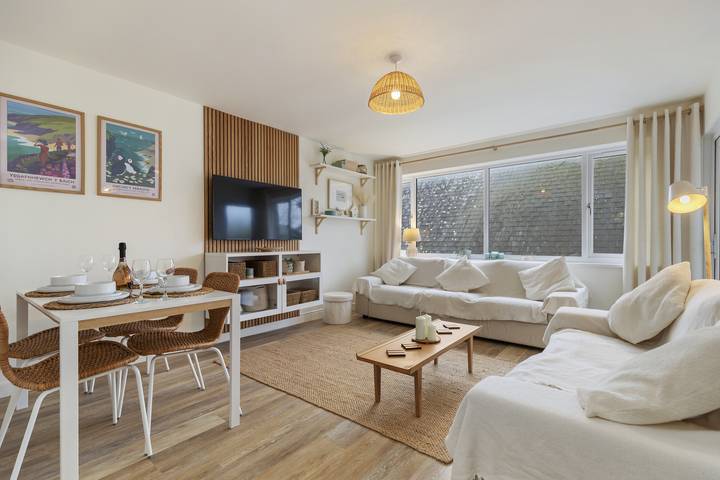 Holiday rental for 6 people, with balcony in Pembrokeshire