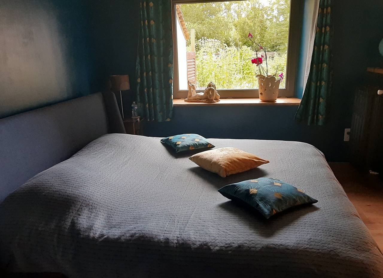 Chambre d'hôtes ouverte sur jardin - Chambre in Chaumont (Yonne), Yonne