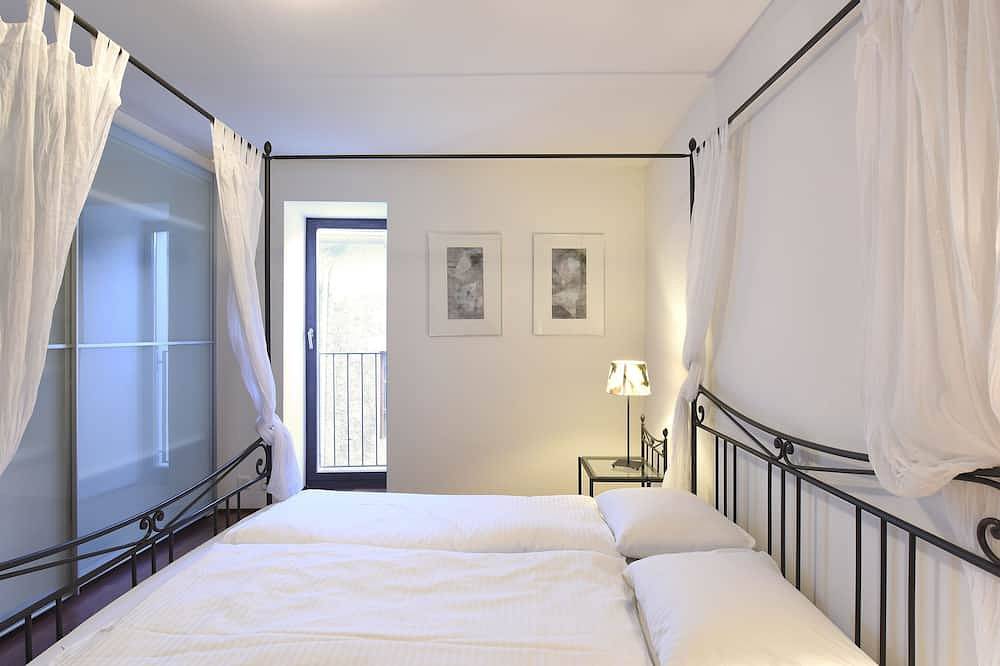 Ganze Wohnung, Moderne Loft im Tessin, ruhig gelegen, familienfreundlich, Pool in Vernate, Luganersee