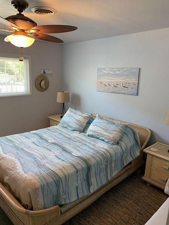 Tropical Lakefront Retreat with Private Dock & Kayaks in California North Coast