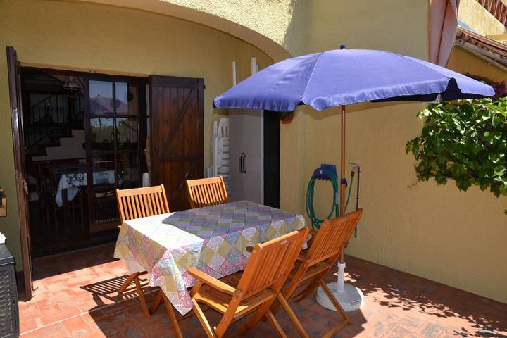 Casa rural con piscina para 4 personas, con piscina y terraza además de vistas y jardín, Se admiten mascotas en Provincia de Gerona - 4
