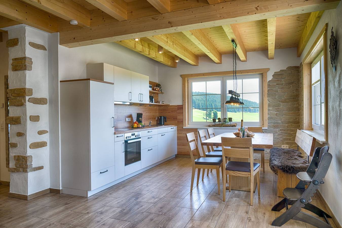 Ganze Wohnung, Ferienwohnung 'Felsenstüble' mit Privatterrasse, Gemeinschaftsgarten und Wi-Fi in Schollach (Eisenbach), Eisenbach