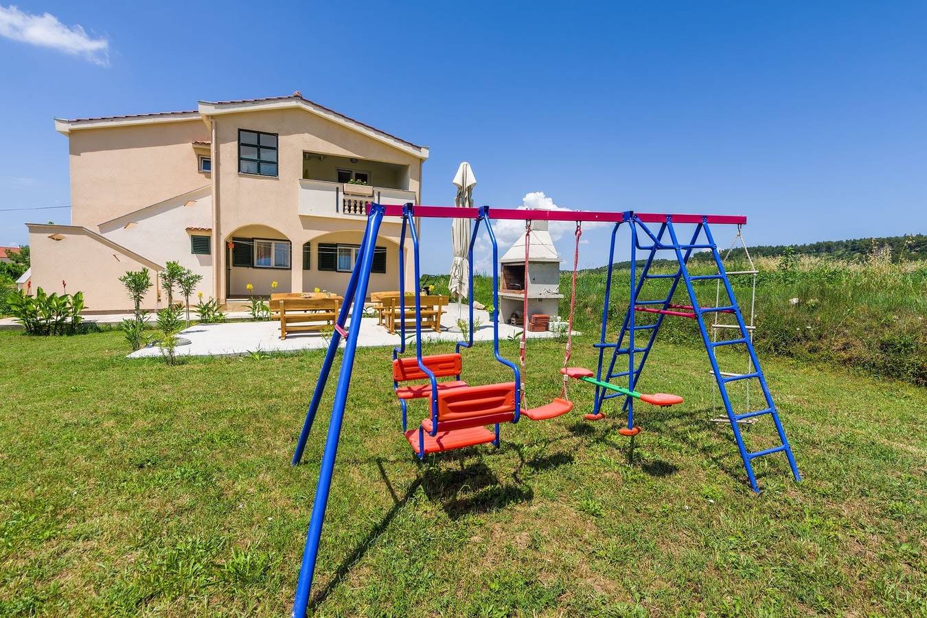 Ganze Wohnung, 1-Zimmer-Ferienwohnung mit Terrasse Ljubac, Zadar A-24394-a in Ljubač (Dalmatien), Zadar