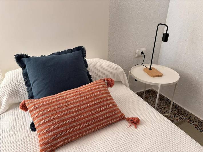 Location de vacances pour 7 personnes, avec jardin ainsi que vue et piscine à Chiva - 3