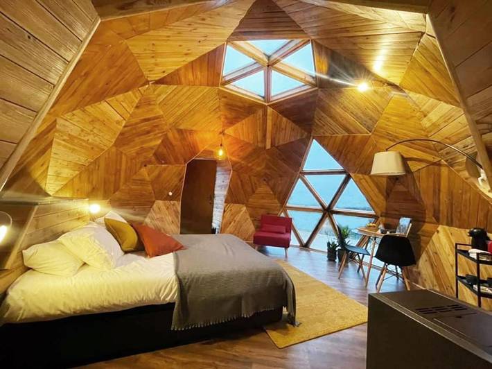 Casa de vacaciones para 3 personas, con vistas además de terraza y jardín, Se admiten mascotas en Tierras del Burgo - 4