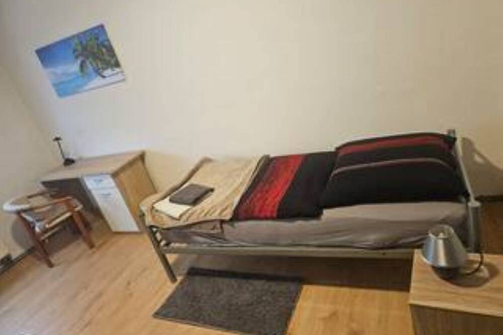 Ganze Wohnung, Ferienwohnung/App. für 5 Gäste mit 80m² in Leuna in Leuna, Saale-Unstrut
