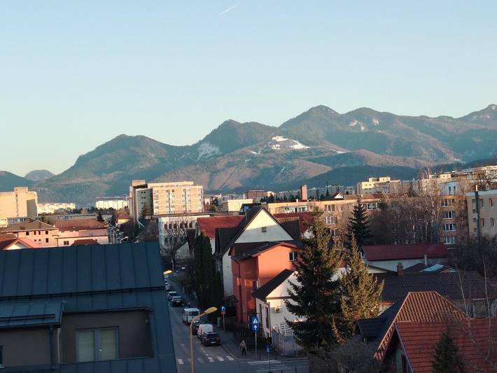 Gîte pour 5 personnes, avec balcon et vue à Brașov - 3