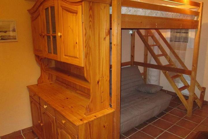 Gîte pour 4 personnes, avec piscine ainsi que terrasse et jardin, animaux acceptés à Plan-d'Aups-Sainte-Baume - 2