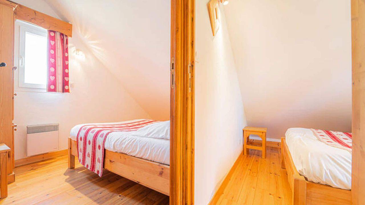 Apartamento vacacional entero, Moderno apartamento con terraza y comodidades in Peyre-en-Aubrac, Región de Mende