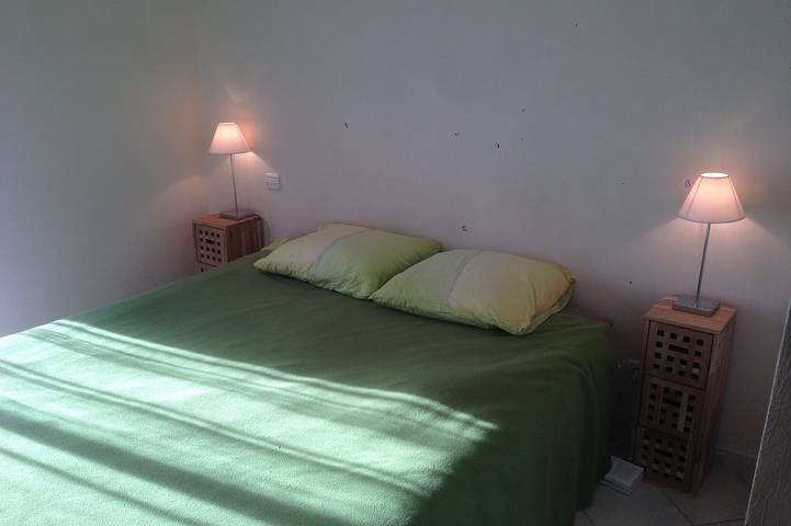 Gîte pour 6 personnes, avec jardin et terrasse dans Plage de l'Argentière - 3