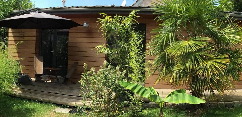 Location de vacances pour 3 personnes, avec vue et jardin à Mérignac - 2