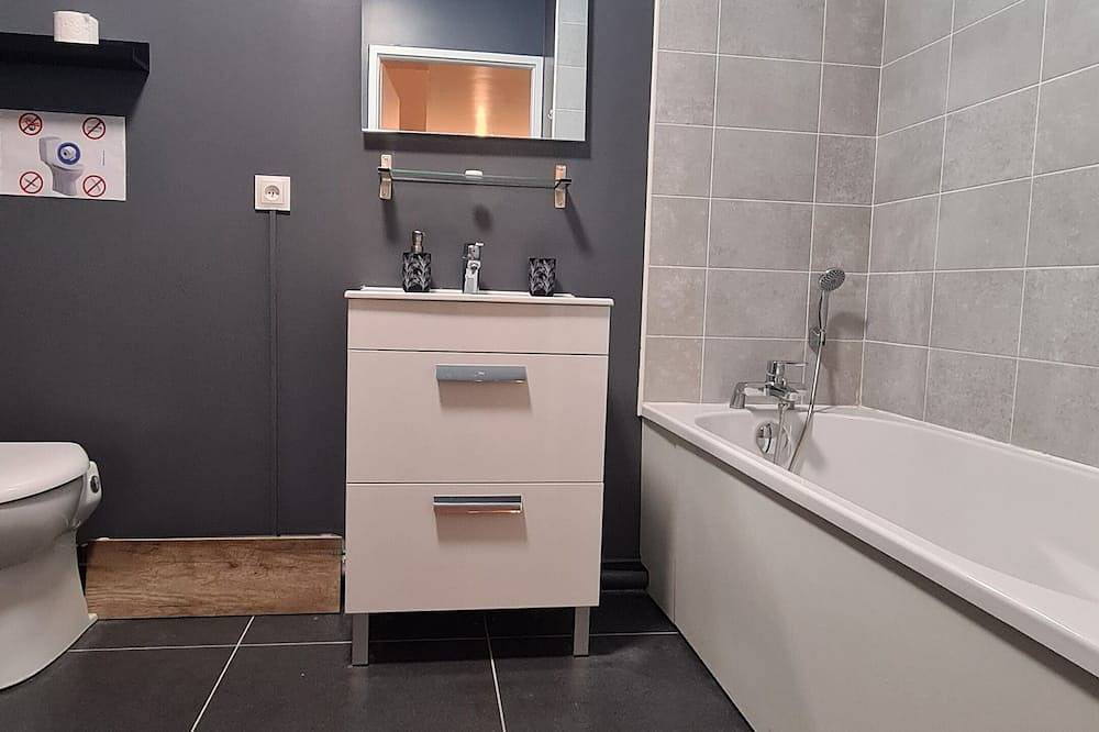 Entire apartment, Bienvenue88 in Chessy, Seine-et-Marne