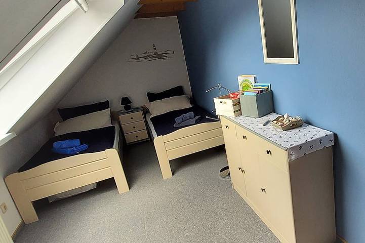 Ferienwohnung für 5 Personen, mit Terrasse und Garten in Upgant-Schott - 4