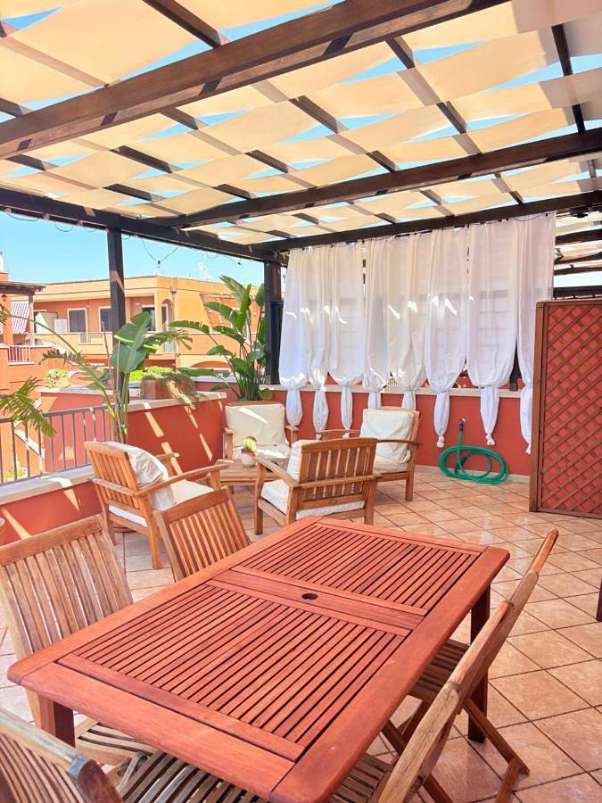 Appartamento per 5 persone, con Balcone e Terrazza nonché Giardino e Panorama a Marittima