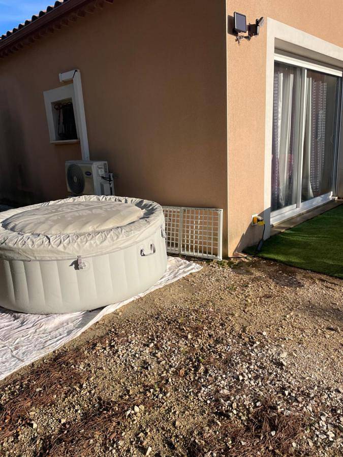 Gîte pour 2 personnes, avec jardin et terrasse à Suze-la-Rousse - 2