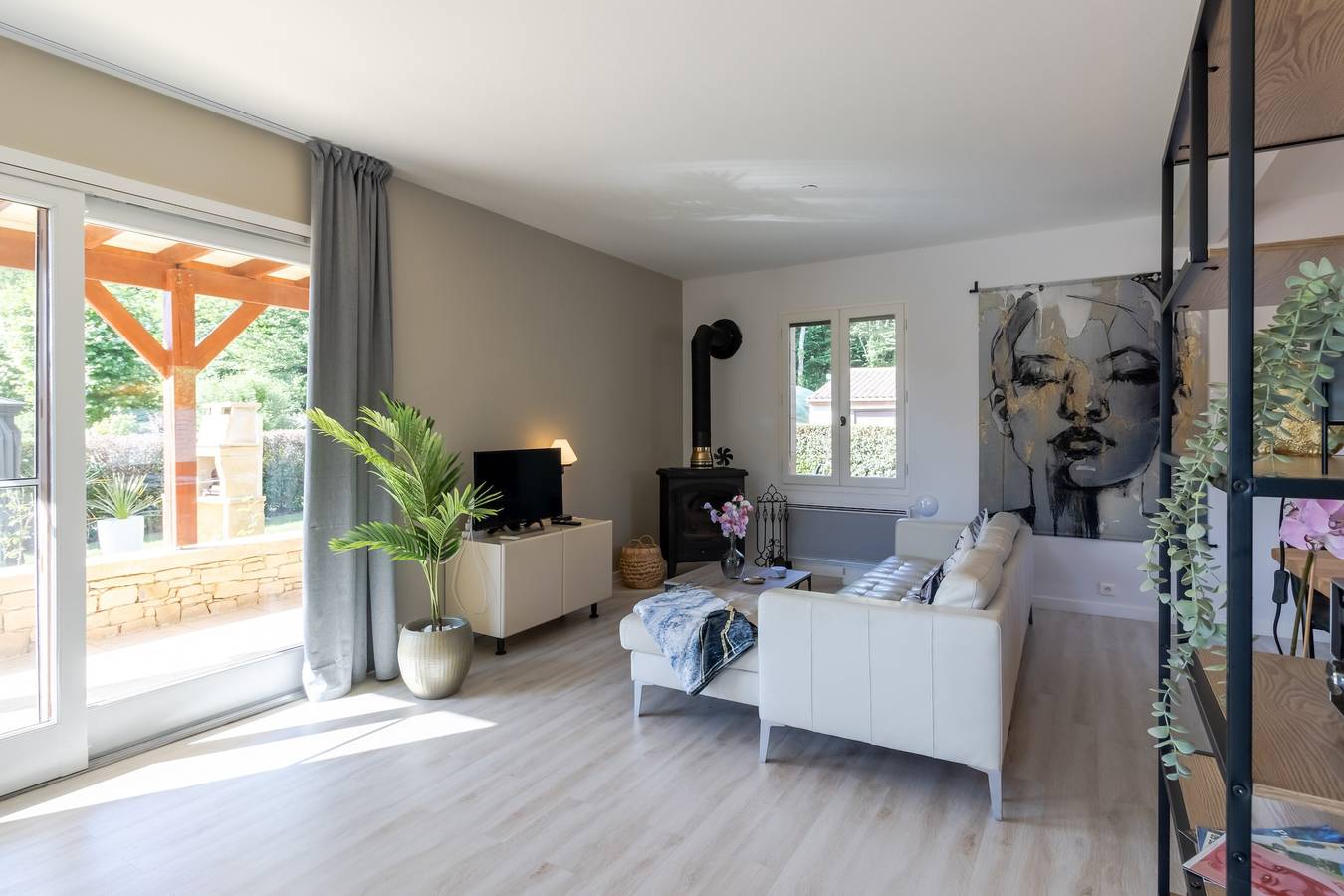 Ferienhaus 'Fleurie' mit Gemeinschaftspool, Wlan und Klimaanlage in Castelnaud-la-Chapelle, Périgord Noir