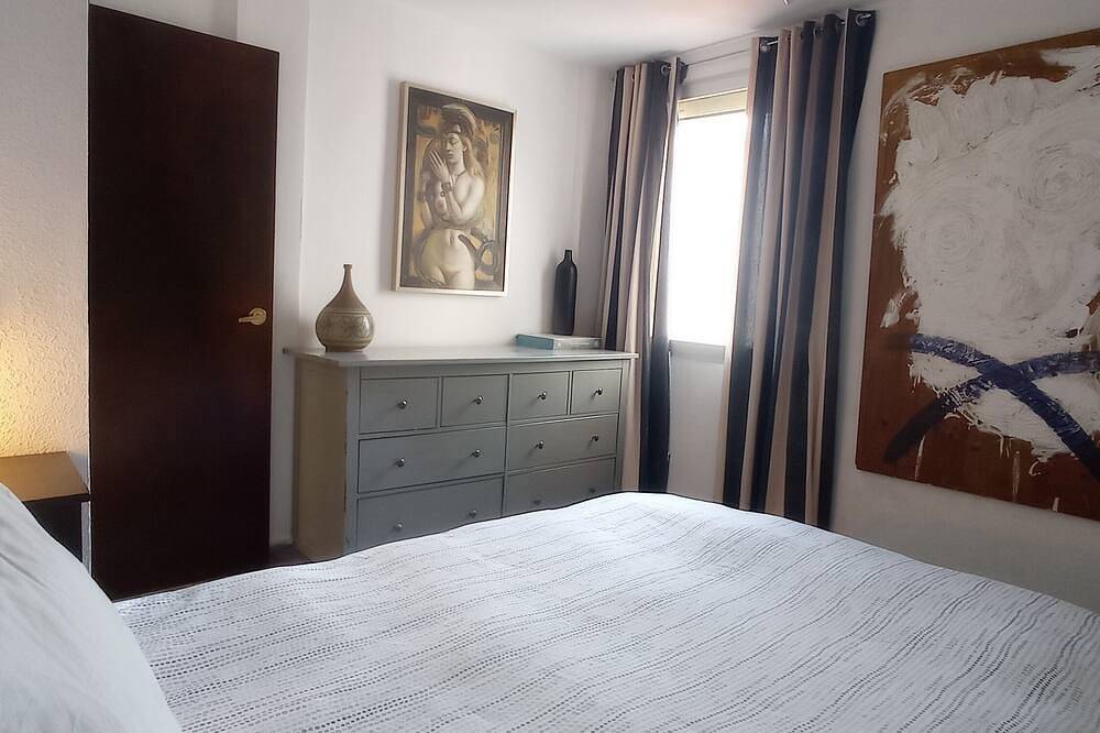 Apartamento entero, Céntrico y acogedor, Triana, Lovely Flat + Picina, Pool in Central Seville, Sevilla