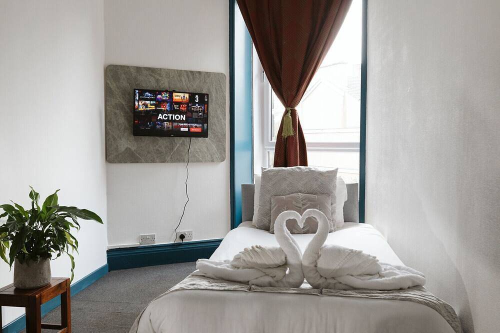 First Floor Room - 5 in Paisley, Renfrewshire