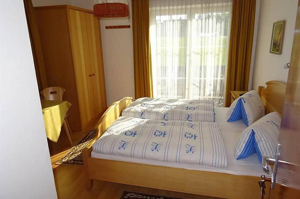 Doppelzimmer - Pension Bayrhammer in Faistenau, Bezirk Salzburg-Umgebung