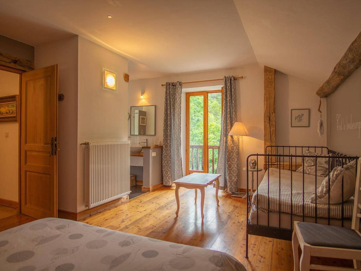 Double Room 2 in Saint-André-d'Embrun, Parc national des Écrins