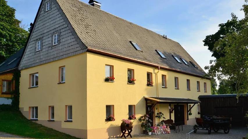 Ferienwohnung für 6 Personen, mit Balkon und Garten im Erzgebirge - 2