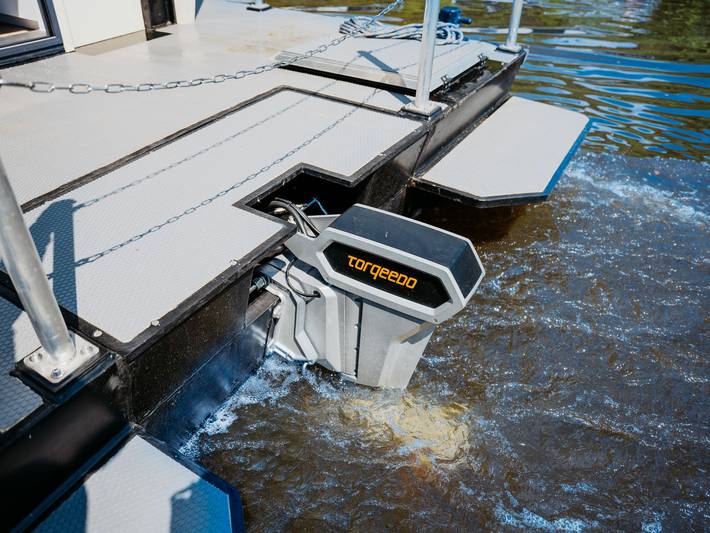 Floating Home-Hausboot in Mettlach Hafen in Saarschleife, Mettlach
