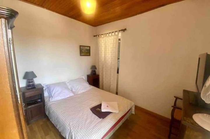 Gîte pour 5 personnes, avec balcon à Quenza - 2