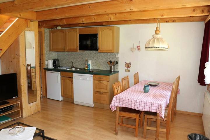 Gîte pour 6 personnes, avec sauna et jardin ainsi que vue et piscine, animaux acceptés à Kandersteg - 4