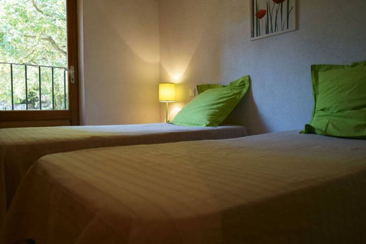Casa Vacanze 'Les Lavandes' con Piscina in Condivisione in Fontarèches, Nimes e dintorni